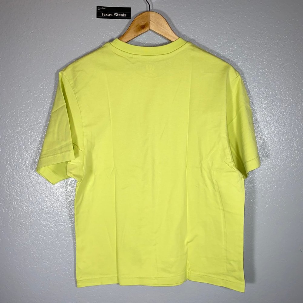 NEW Uniqlo Billie Eilish Murakami Mini Billie Tee - Picture 4 of 4